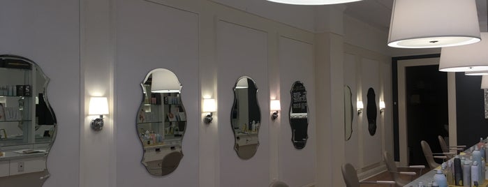 Dry Bar is one of Sara : понравившиеся места.