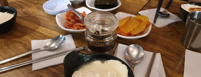 두부공작소 is one of Seoul - Restaurants.