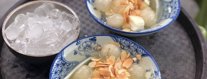 Chè Tự Nhiên is one of Dessert.