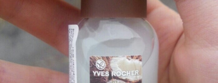 Yves Rocher is one of Locais curtidos por Taso.