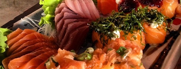 Kanji Sushi Lounge is one of สถานที่ที่ Nivea ถูกใจ.