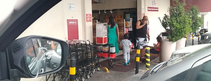 Supermercado Jaguaré is one of The 13 Best Supermarkets in São Paulo.