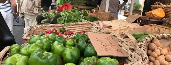 Le Marché is one of Orte, die Ekaterina gefallen.