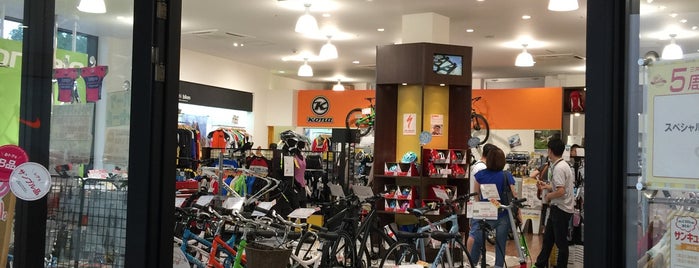 MOON bikes OUTLET 三井アウトレットパーク滋賀竜王店 is one of 行ったことのある自転車店.