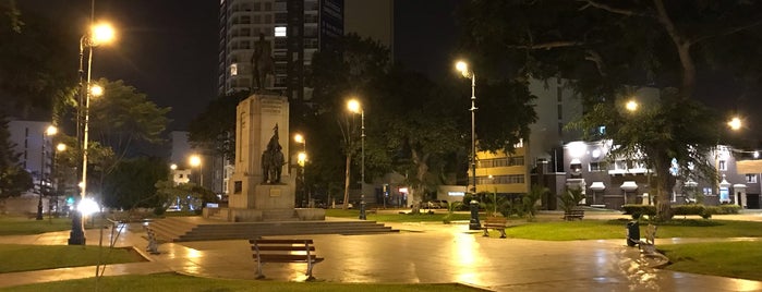 Parque Cáceres is one of Lima Albaricoque.