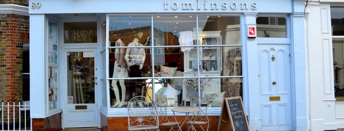 Tomlinsons is one of Annie Sloan UK Stockists.