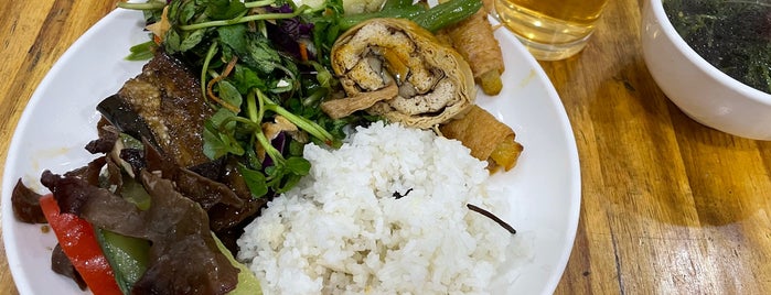 ອາຫານເຈ Cơm Chay (Vegetarian in the Golden Age) is one of Vegan / Vegetarian food & Shop.
