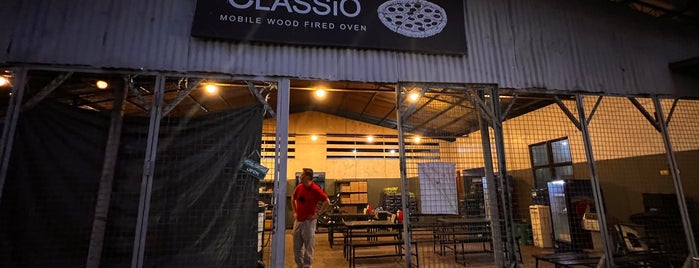 Classio ~ Mobile Wood Fired Oven is one of Davao.