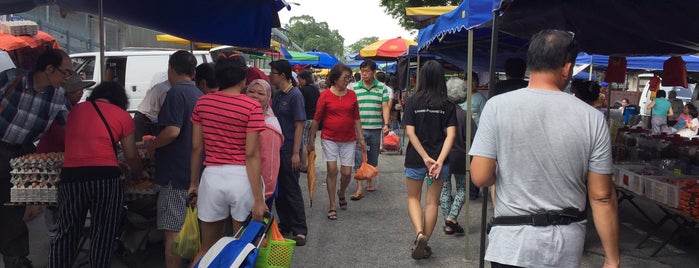 Pasar Malam Subang Jaya is one of Pasar Malam/Night Markets.