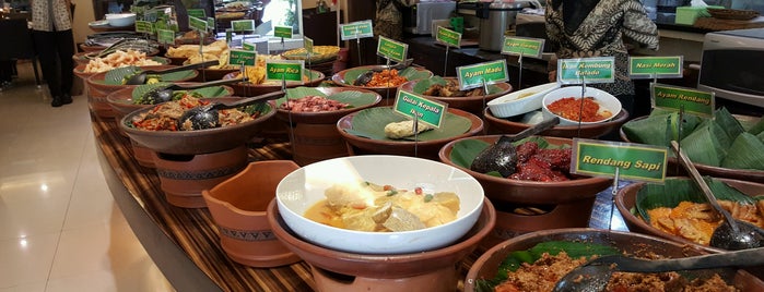 Saung Galah is one of Restaurants In Jakarta.