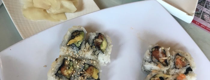 Roll Roll Sushi is one of The 15 Best Places for Spicy Food in Tarzana, Los Angeles.