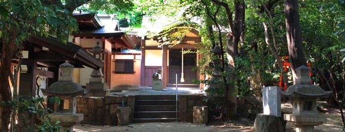 岩園天神社 is one of 摂津国菟原郡の神社.