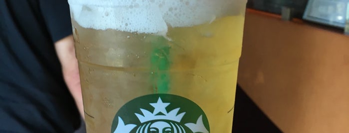 Starbucks is one of Posti che sono piaciuti a David.