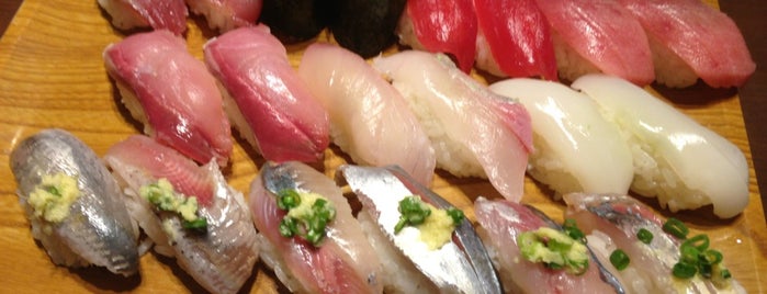 Hina Sushi is one of dawn in 東京.