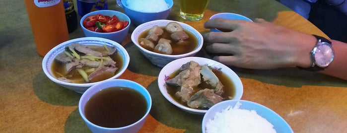 西马佑记肉骨茶 is one of Kk.