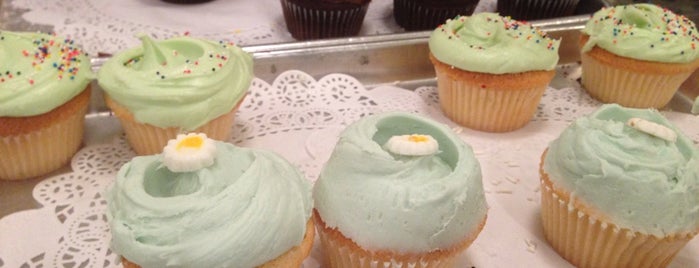 Magnolia Bakery is one of New York Eats 1.0.
