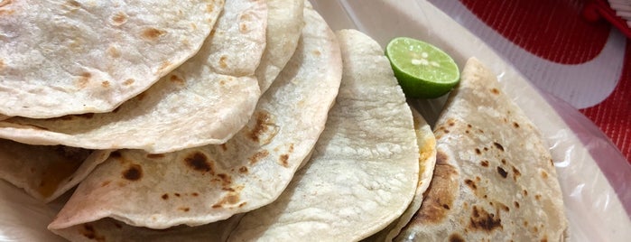 Tacos Meme is one of Pa' la mañana.