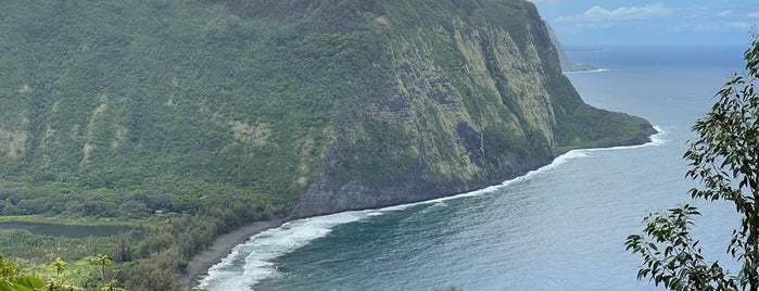 Waipi'o valley lookout is one of Hawaii 2020.