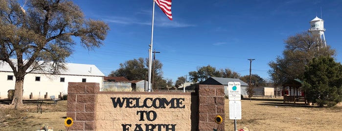 Earth, TX is one of Weird name places.