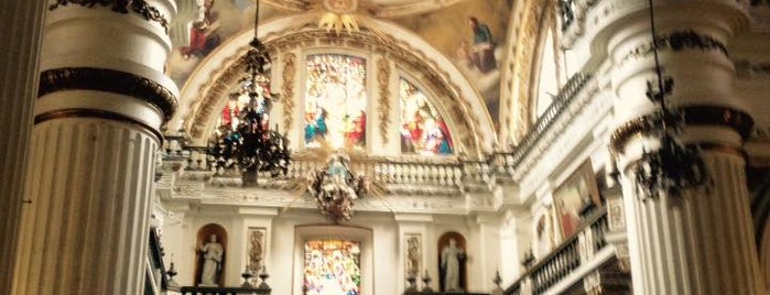 Catedral Basílica de la Asunción de María Santísima is one of Poncho : понравившиеся места.