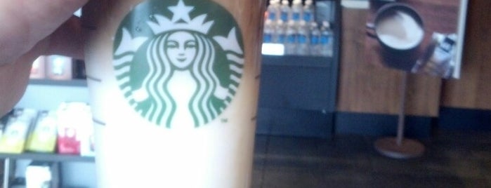 Starbucks is one of Locais curtidos por Jonathan.