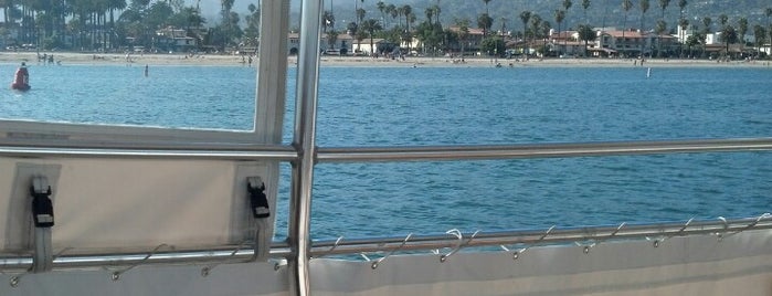 Santa Barbara Water Taxi "Li'l Toot" is one of Posti che sono piaciuti a eric.
