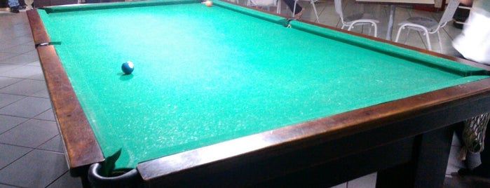 Rocca Snooker Bar is one of Snooker.