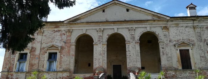 Villa Gazzotti Grimani Curti is one of Vicenza and the Palladian Villas of the Veneto.