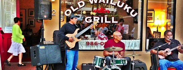 Old Wailuku Grill is one of Lugares favoritos de Sam.