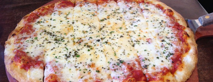 Porto Flame Fired Artisan Pizza is one of Maui Food.