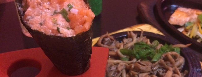 Taki Sushi is one of Restaurantes bons e justos <3.