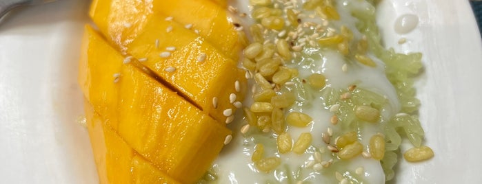 The Best Sticky Rice with Mango @ Patong is one of Заведения.