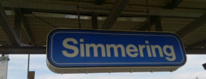Bahnhof Wien Simmering is one of Bahnhöfe (persönlich bekannt).