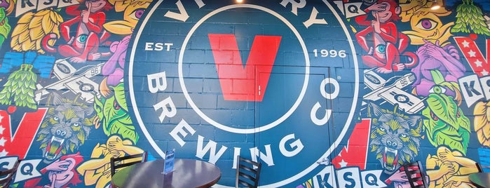 Victory Brewing Company is one of Tempat yang Disukai Zach.