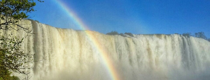 Parque Nacional do Iguaçu (Brasil) is one of Top National Parks Outside of the U.S..