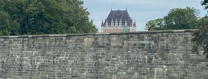 Fortifications-de-Québec is one of Quebec City.