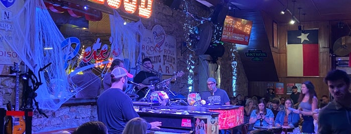 Pete's Dueling Piano Bar is one of Texas Trip.
