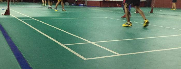 Yeoh Princo Court (Badminton) is one of Badminton paradise and futsal.