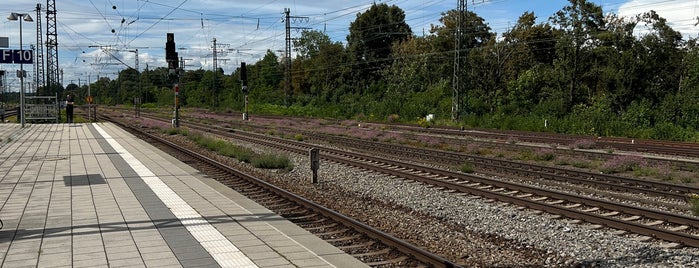 H Pasing Bahnhof is one of Bushaltestellen München (Ne - Sk).