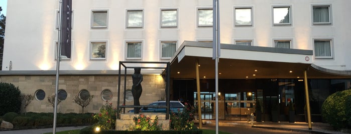 AMERON Hotel Königshof is one of Tempat yang Disimpan Gulsin.
