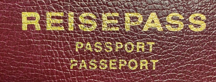 Passkontrolle B is one of Orte, die Tavo gefallen.