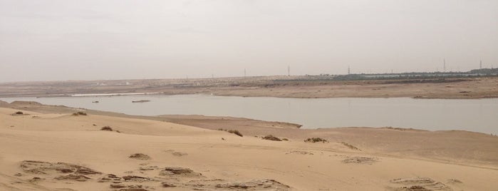 AlWathba Desert is one of Abu Dhabi (أبو ظبي).