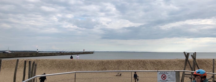 Plage de Saint-Nazaire is one of Davidさんのお気に入りスポット.