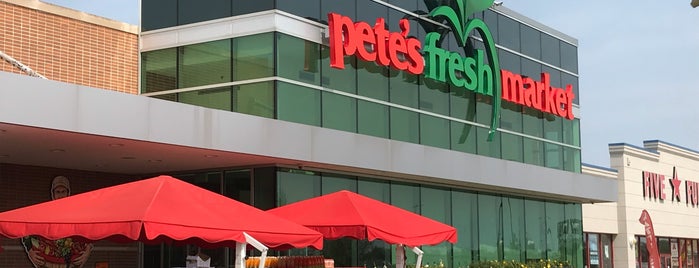Pete's Fresh Market is one of Debbie : понравившиеся места.