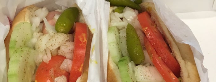 Don's Hot Dogs is one of I Never Sausage A Hot Dog! (IL).