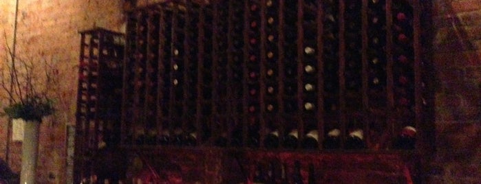 Vintage Wine Bar & Bistro is one of Lieux sauvegardés par Mark.