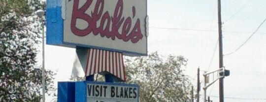 Blakes Lotta Burger is one of Day to Day.