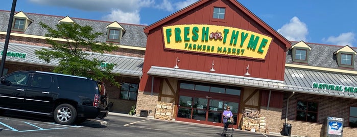 Fresh Thyme Farmers Market is one of Rew’s Liked Places.
