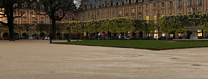 Square Louis XIII is one of Paris.