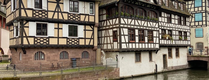 La Petite Alsace is one of Elsass.